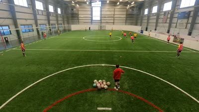 07B_317_Playing_forward4172